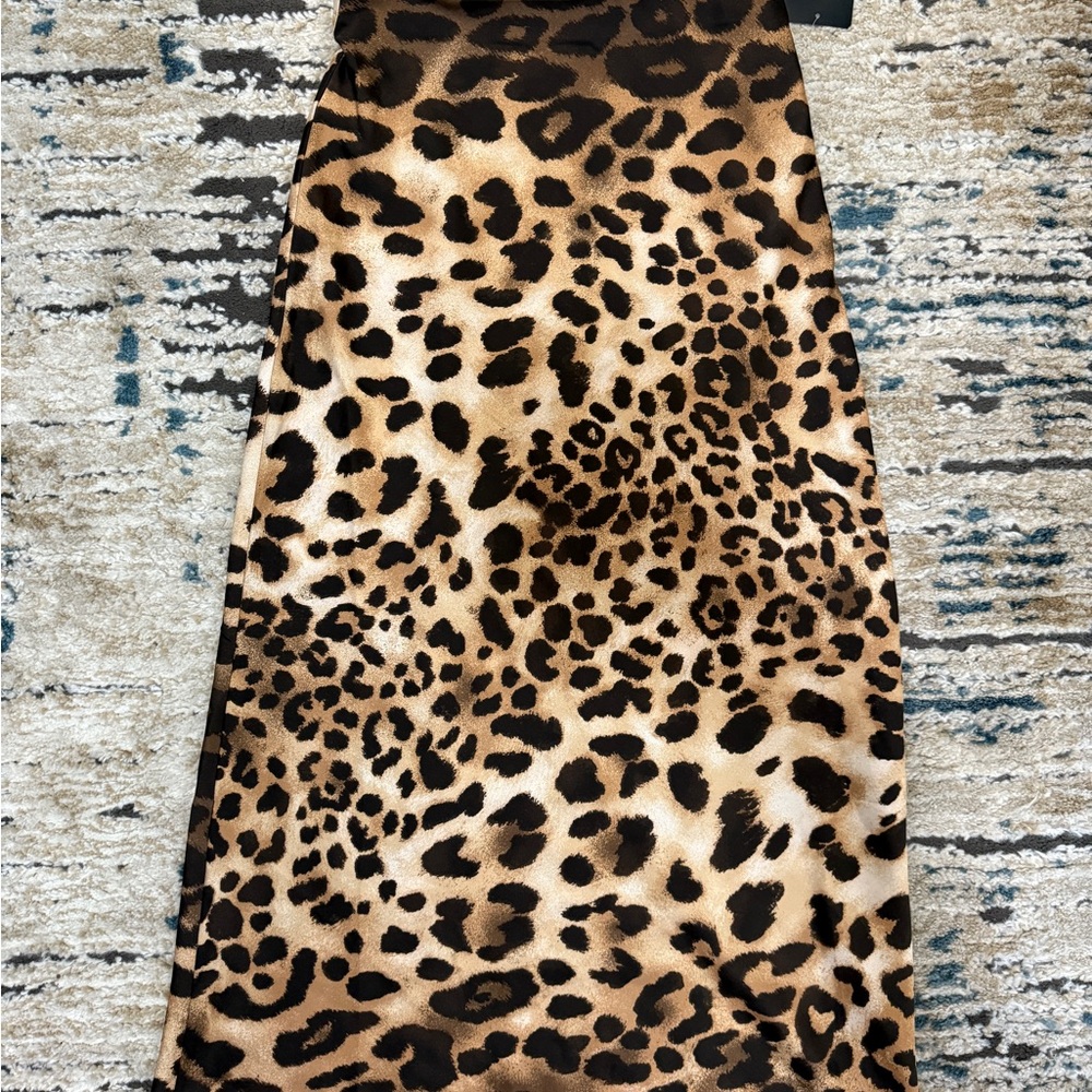 Forever 21 Leopard Print A-Line Skirt - Picture 2 of 4